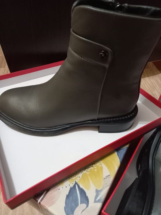 Женские зимние сапоги