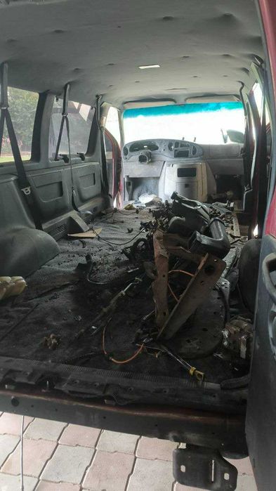 Ford Econoline E350 4x4 1993 года выпуска
