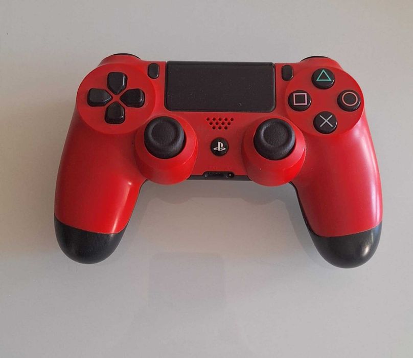 Playstation4 Slim 500GB 2 Контрлера + игри и пълен комплект кабели