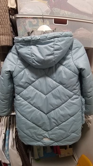 Зимняя куртка на девочку