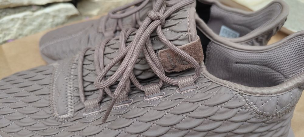 Adidas tubular shadow