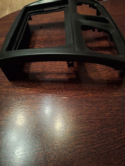 Рамка под андроид рено логан2