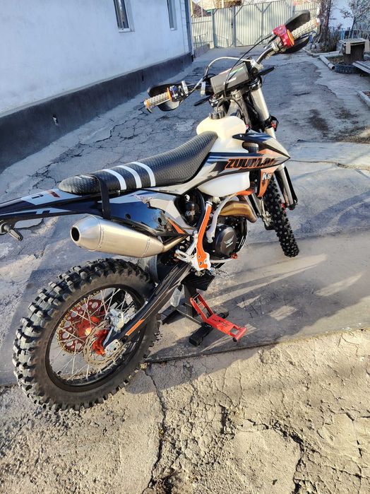 Продам Zuumav K8 nc450