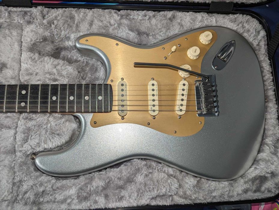 Fender Ultra Stratocaster-USA