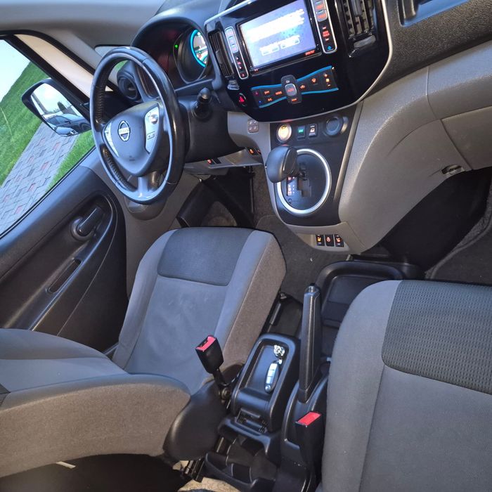 De vanzare Nissan e-NV200 electric