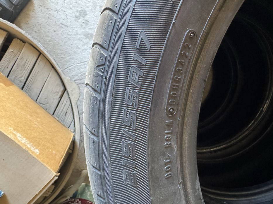 Балон R17 215/55 комплект