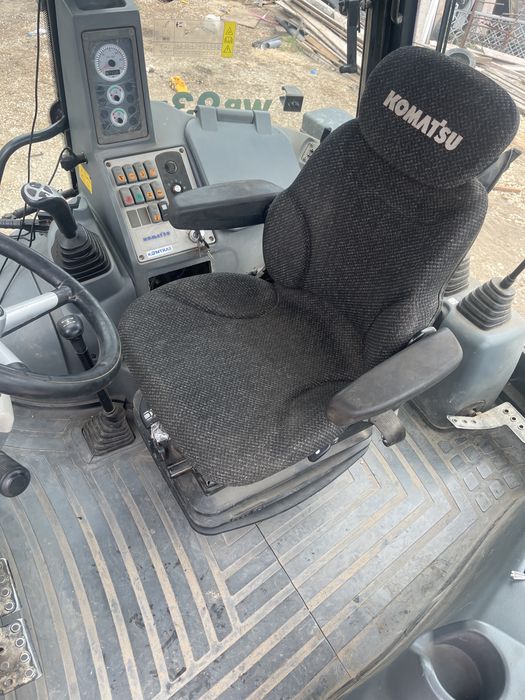 Komatsu wb93r-5 an fabricatie 2013. Aer Conditionat