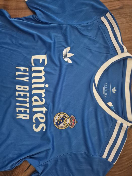 Новите тениски на гранда Реал Мадрид 25/26