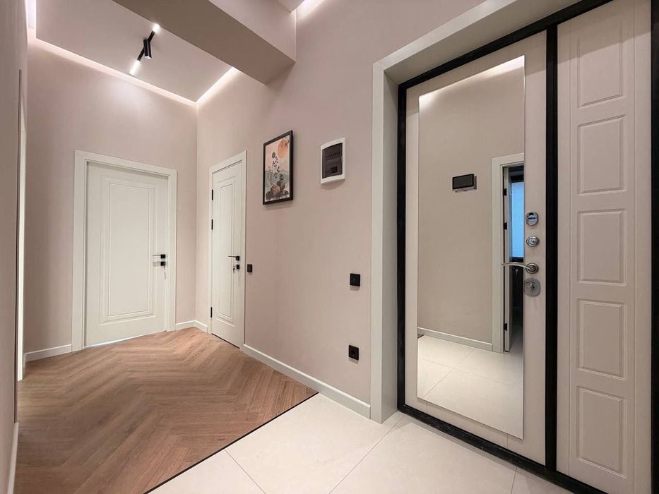 Sayram Avenue Продается 2 комнатная квартира ремонт Буз Базар