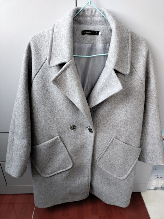 Продам польто 42-44 размер