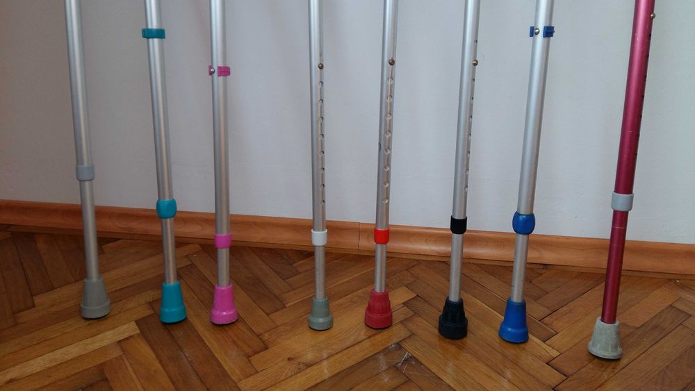 Carja cu suport antebrat, aluminiu, reglabila, nemteasca