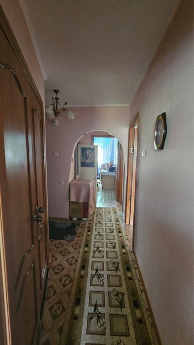 Продам 3 комнатную квартиру