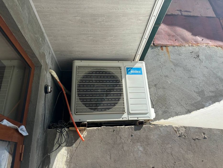 Konditsaner Midea 24