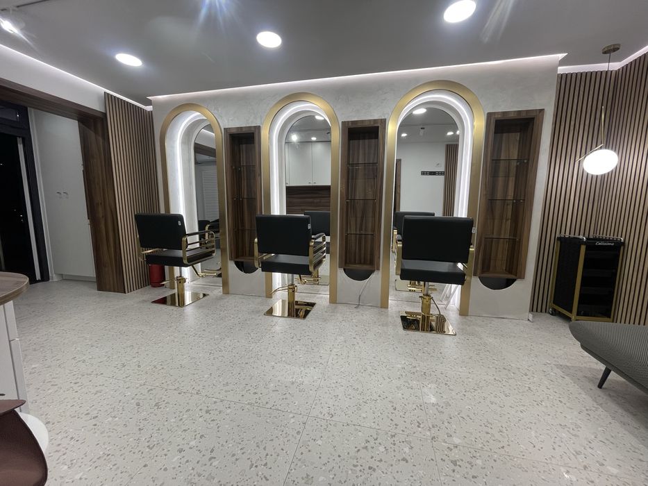 De inchiriat salon coafor /cosmetica