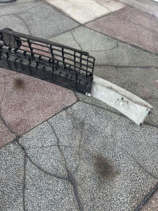 Оригинална решетка маска VW Transporter T4