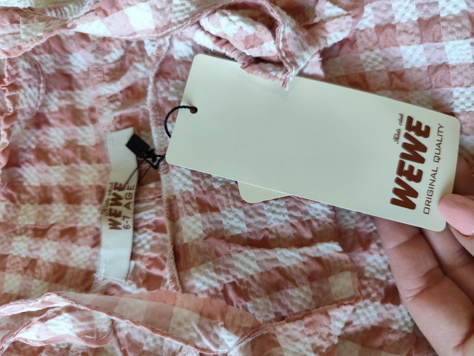 Чисто нова детска рокля в комплект със шапка 4г/7г