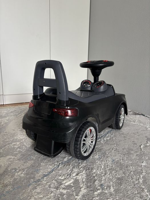 Продам Машина толокар