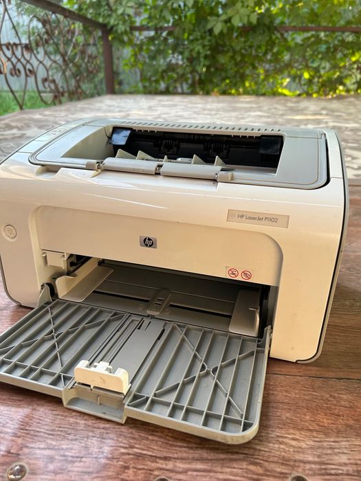 принтер HP laserjet P1102