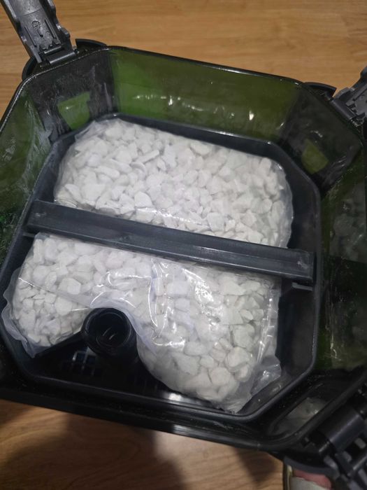 Eheim Experience 350 - външен филтър с пълнеж субстрат и гъби