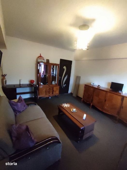Apartament 2 camere, 57 mp, zona Craiovita Noua