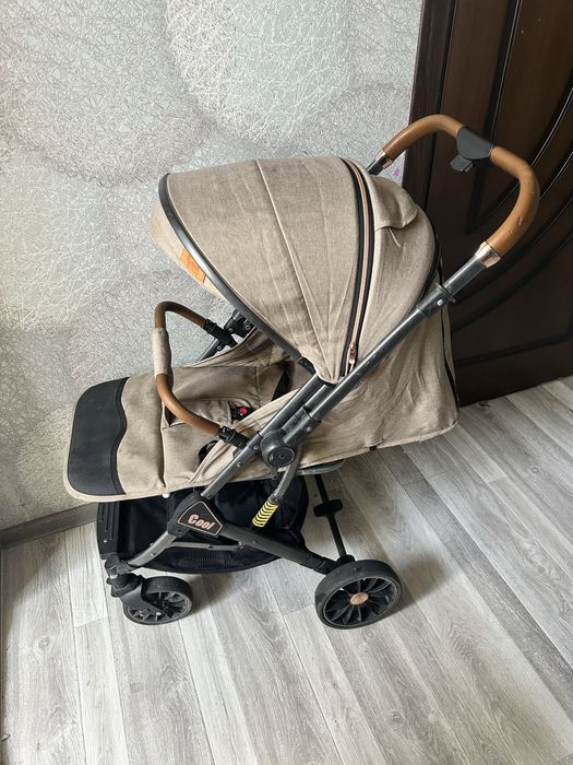 Продам детскую коляску Прогулочную