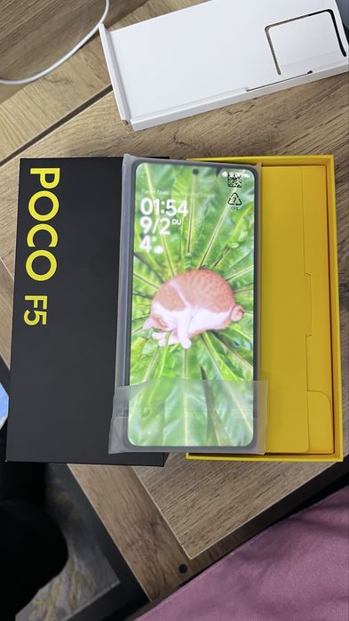 Poco F5 5g  12gb/512gb