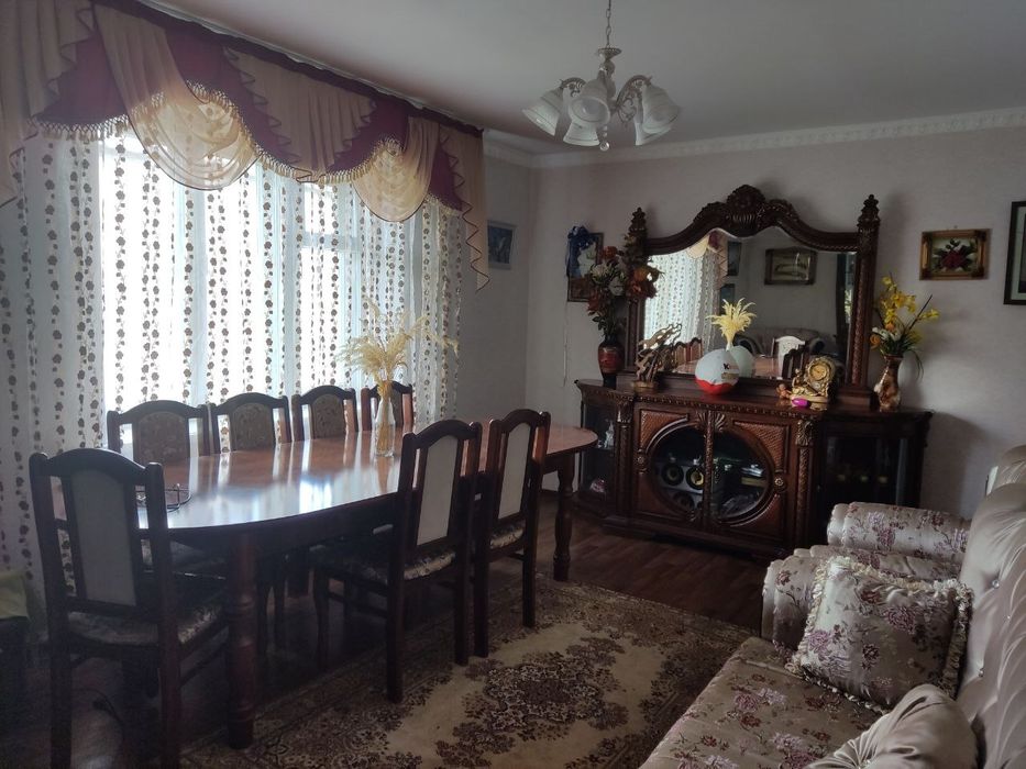 Продам 4х комнатную квартиру