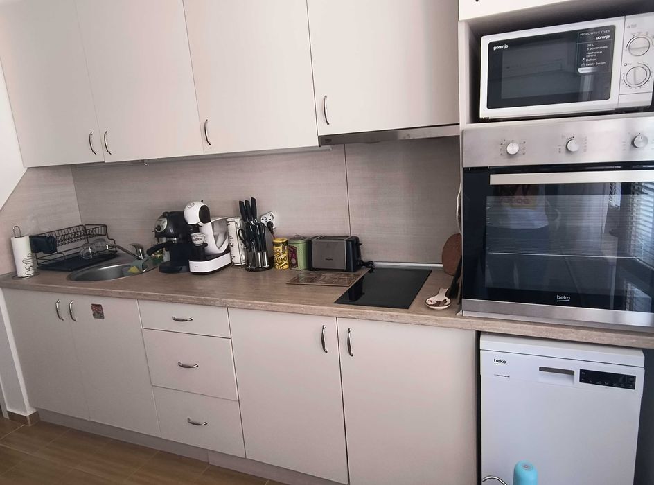 Продавам обзаведен апартамент в Кранево