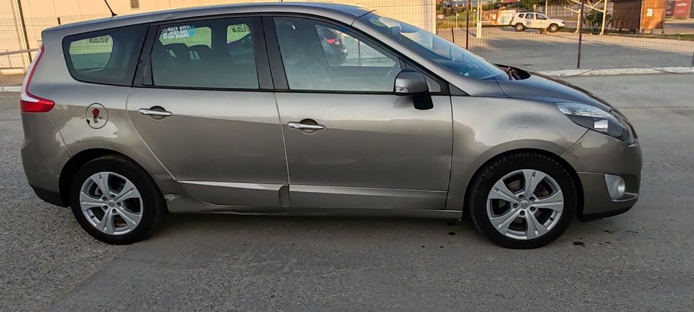 RENAULT Grand Scenic 2012 — imagine 4