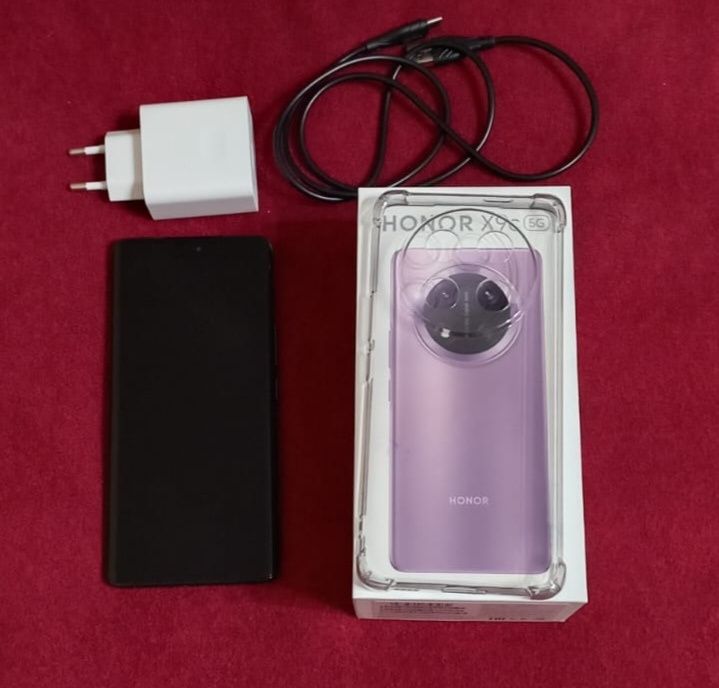 Продаю Honor x9c срочно