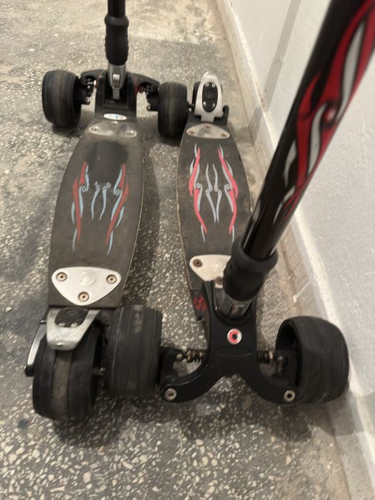 Trotineta Micro Monster Kickboard Scooter cu 3 roti (adulti-copii)