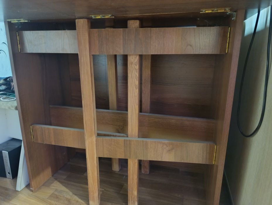 Стол-книжка, коричневый