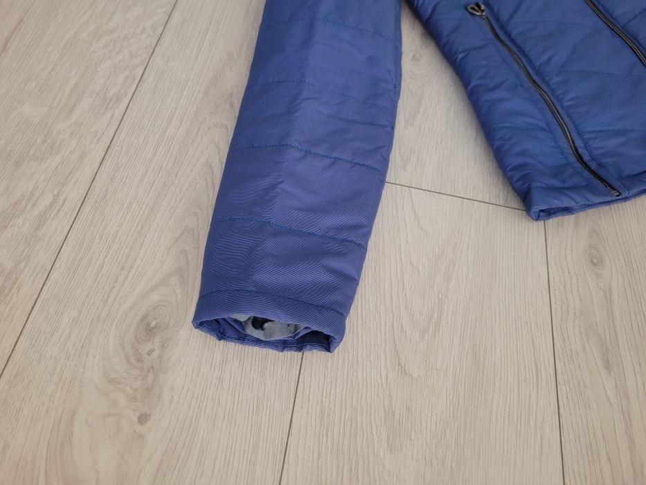 Дамско яке в син цвят