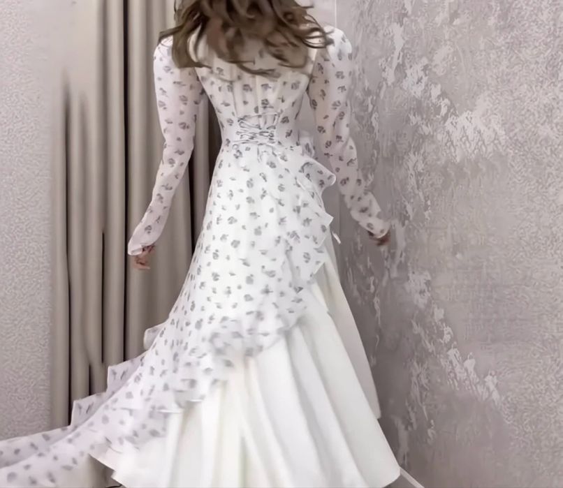 Платье на выход.