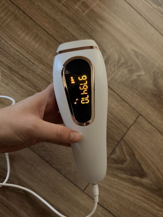 IPL Laser Hair Removal Device – White & Rose Gold