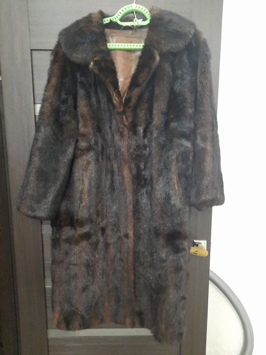 Продам шубу  б/у