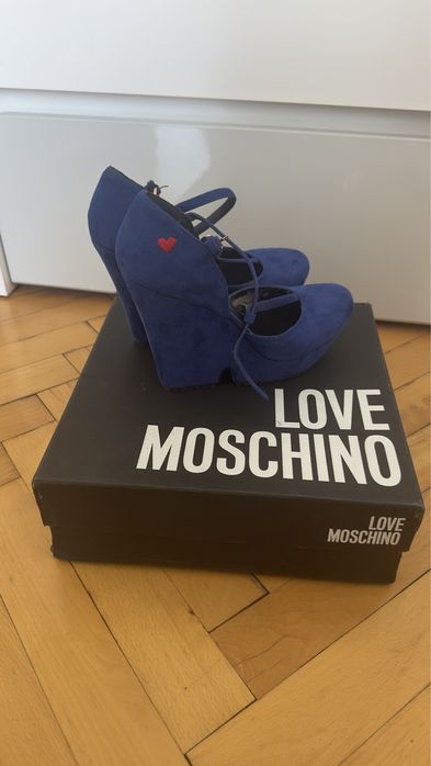 Обувки Love moshino