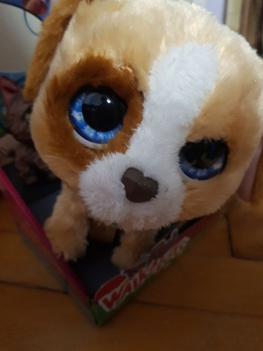 Интерактивно куче fur real