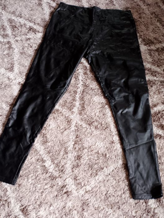 Дънки, гащеризон,пола, клин..