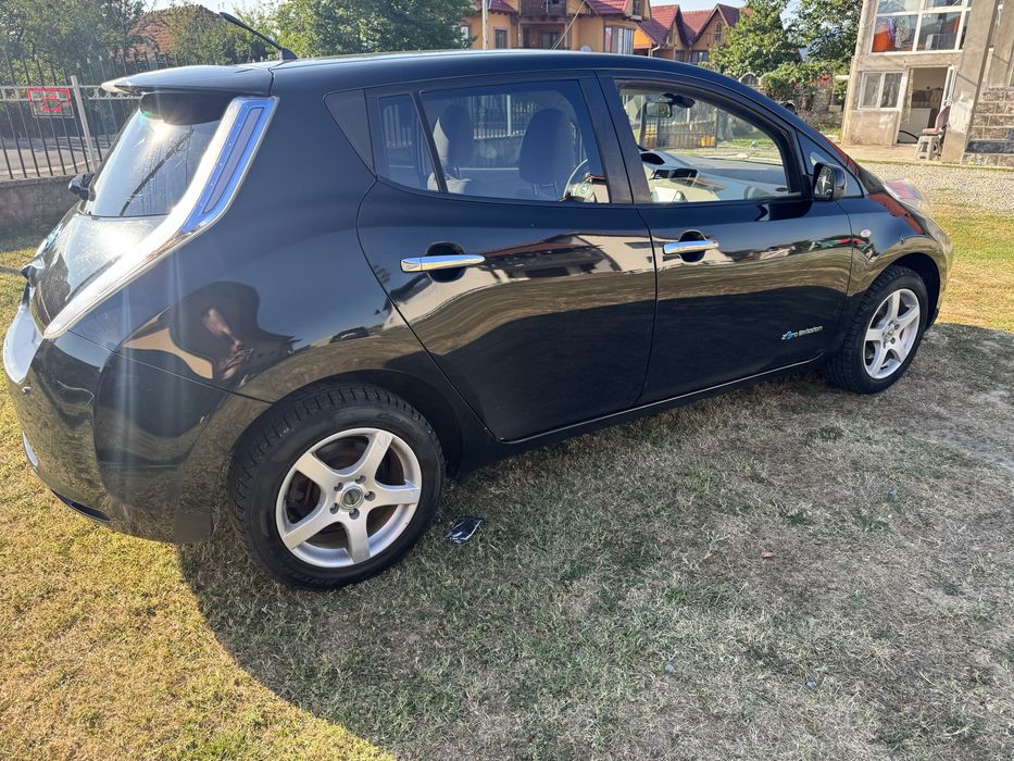 Nissan Leaf 2012 full electric