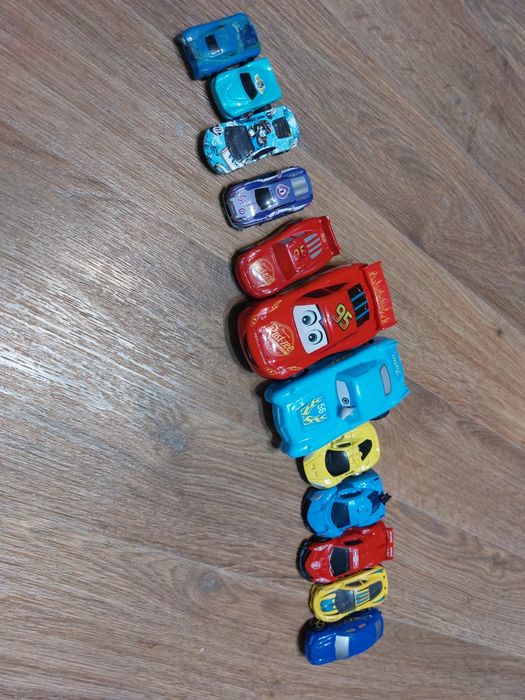 Продам игрушки для мальчиков