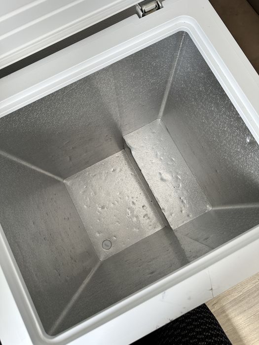 Продам морозильник