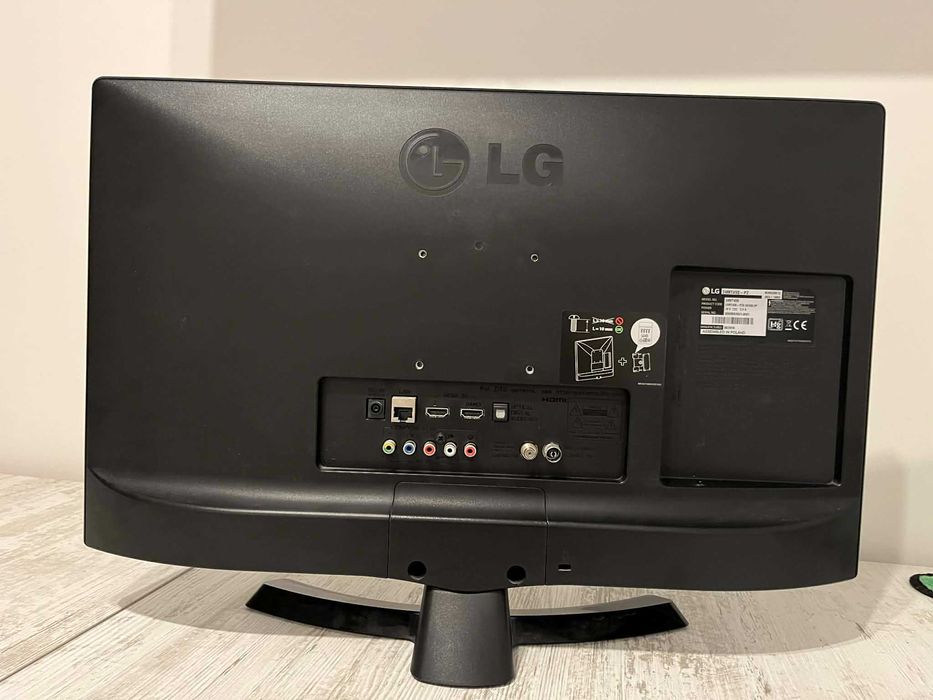 Телевизор/Монитор LG, 24 инча