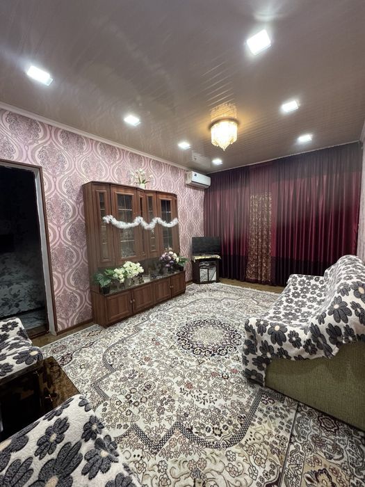 Продаётся на Авиасозлар-2 (2в3/5/5 чистый ремонт раздельный комнаты