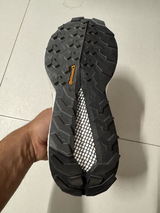 Sneakersi / ghete Adidas Terrex de dama (Nike, Puma)