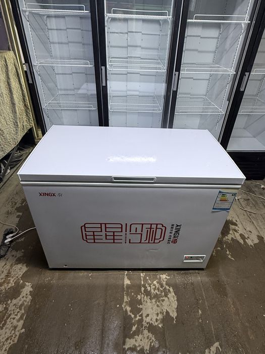 Морозильники витриныЙ