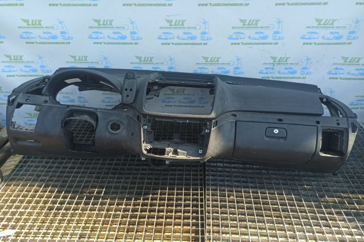 Plansa bord Mercedes-Benz Vito W639  [din 2003 pana  2010] seria