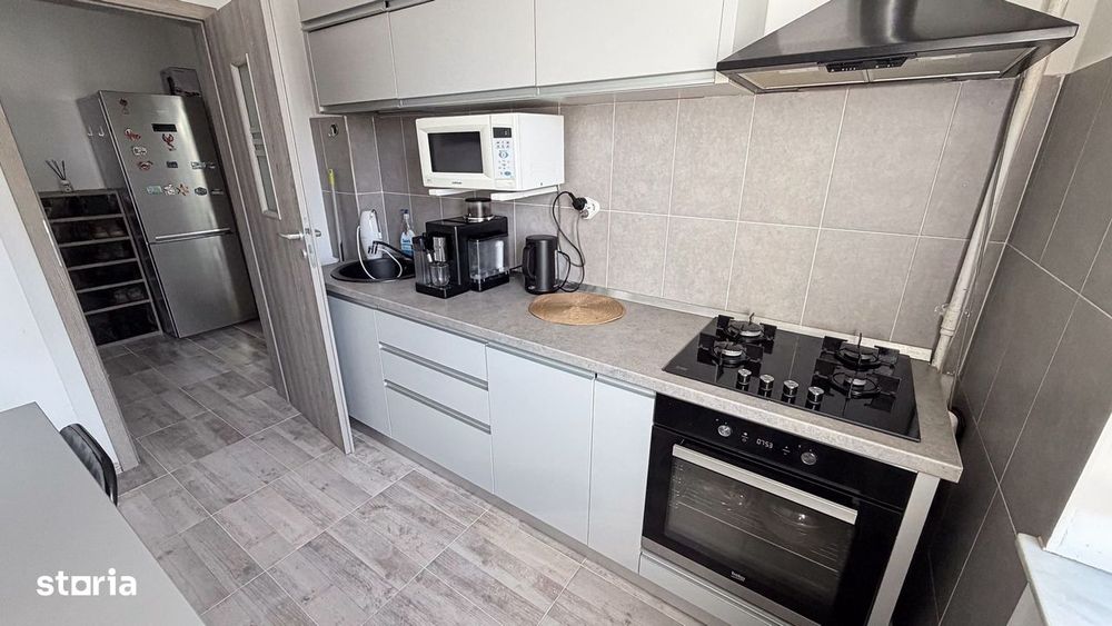 Apartament 3 camere str. Calea Bucuresti, langa scoala nr.10