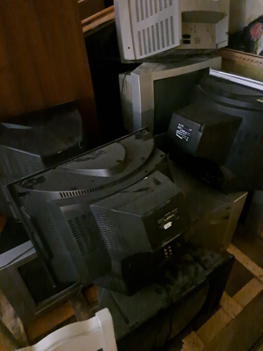 Телевизори 55см от хотел