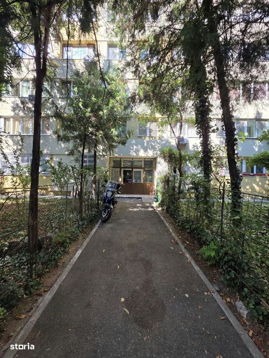 Apartament de 3 camere - 64 mp - la 10 minute de metrou Obor